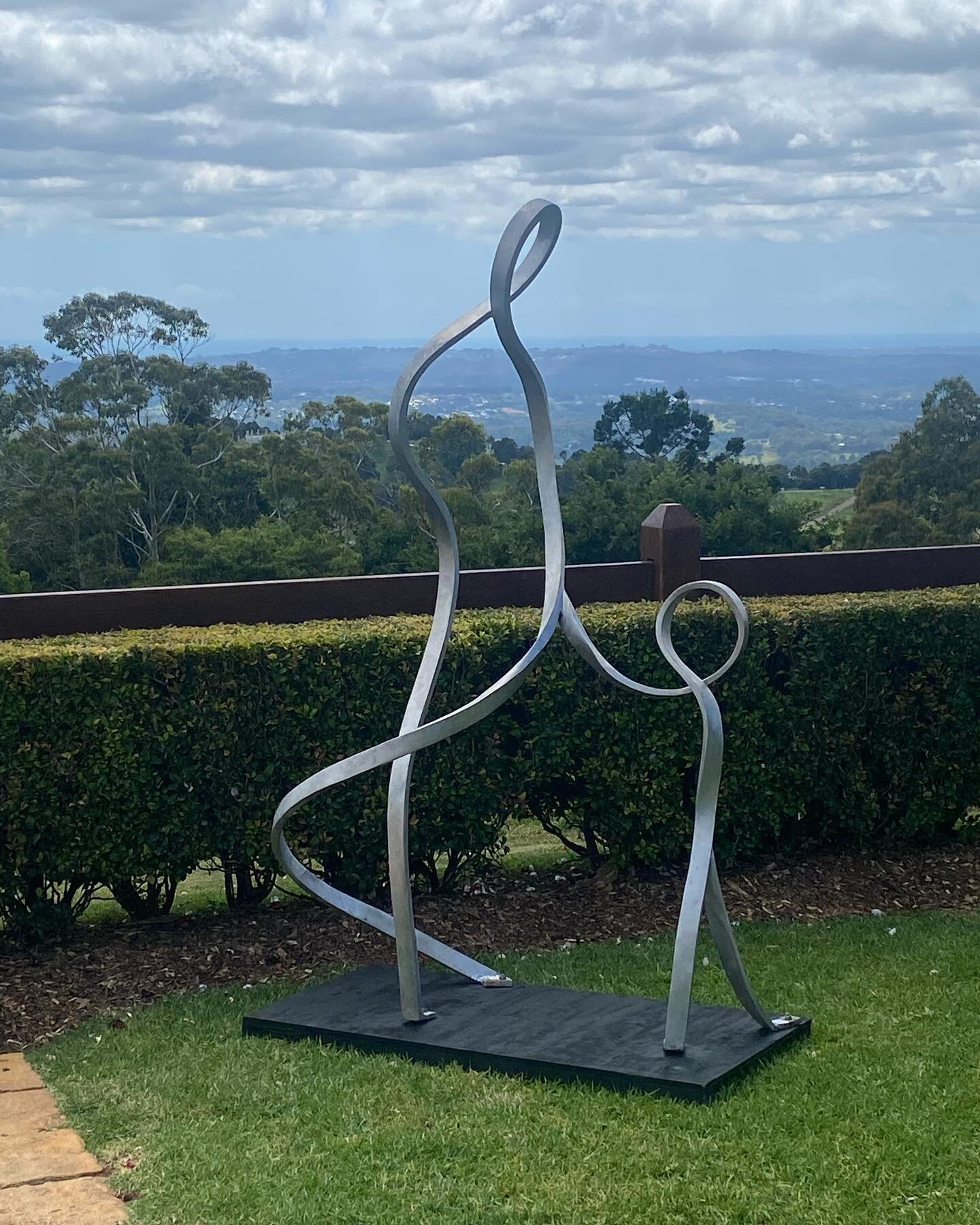 My sculpture Walk in the park now on view at sculpture on the edge at Flaxton 
#sculptureontheedge 
#australiansculpture #australiansculptors 
#woodsculpture #woodsculptures