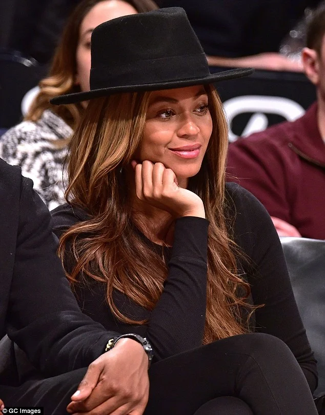 beyonce maison michel.jpg