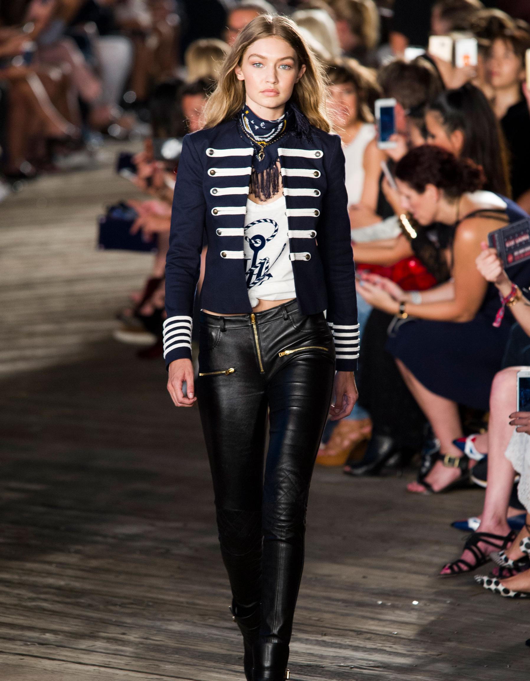 Defile-Tommy-Hilfiger-Pret-a-porter-Automne-2016.jpg