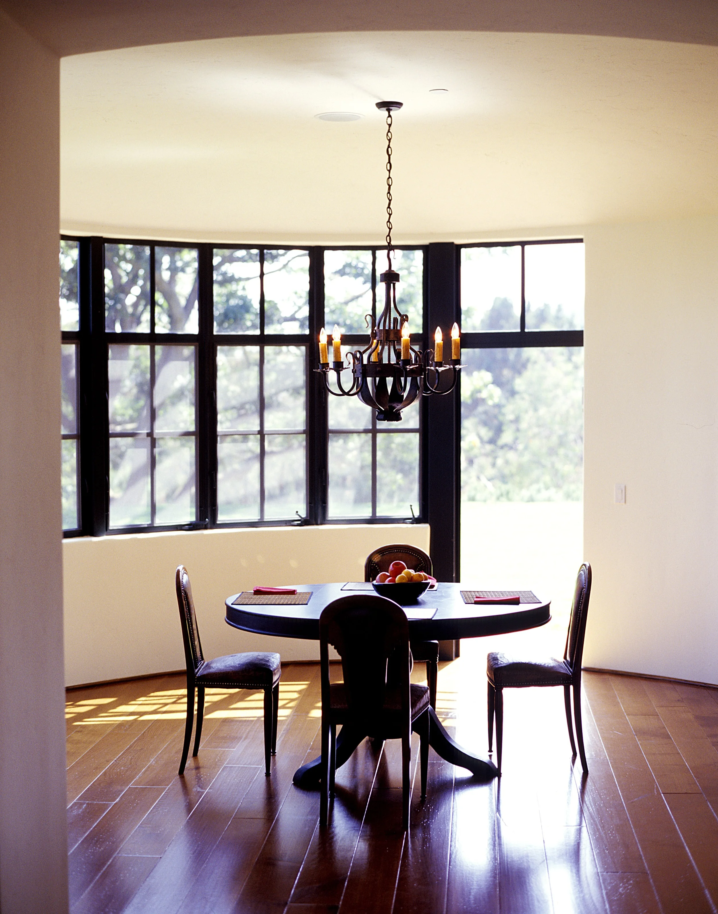 breakfast room 2.jpg