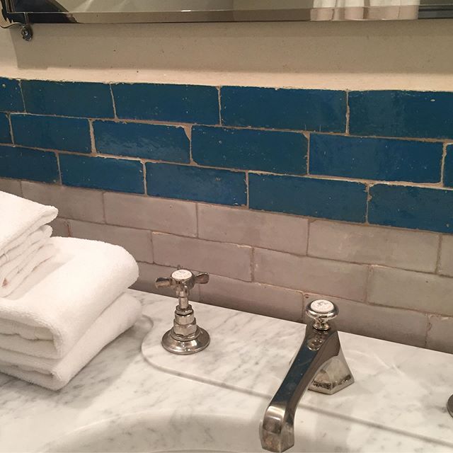 No expense spared between the Lefroy Brooks lav sets and the 2&rdquo; thick Carrara marble counters.... all add up to create a blissful haven....#newyorkcity #greenwichhotelnyc #greenwichhotel #bathroom @lefroybrooks #lefroybrooks #marble #morrocanti