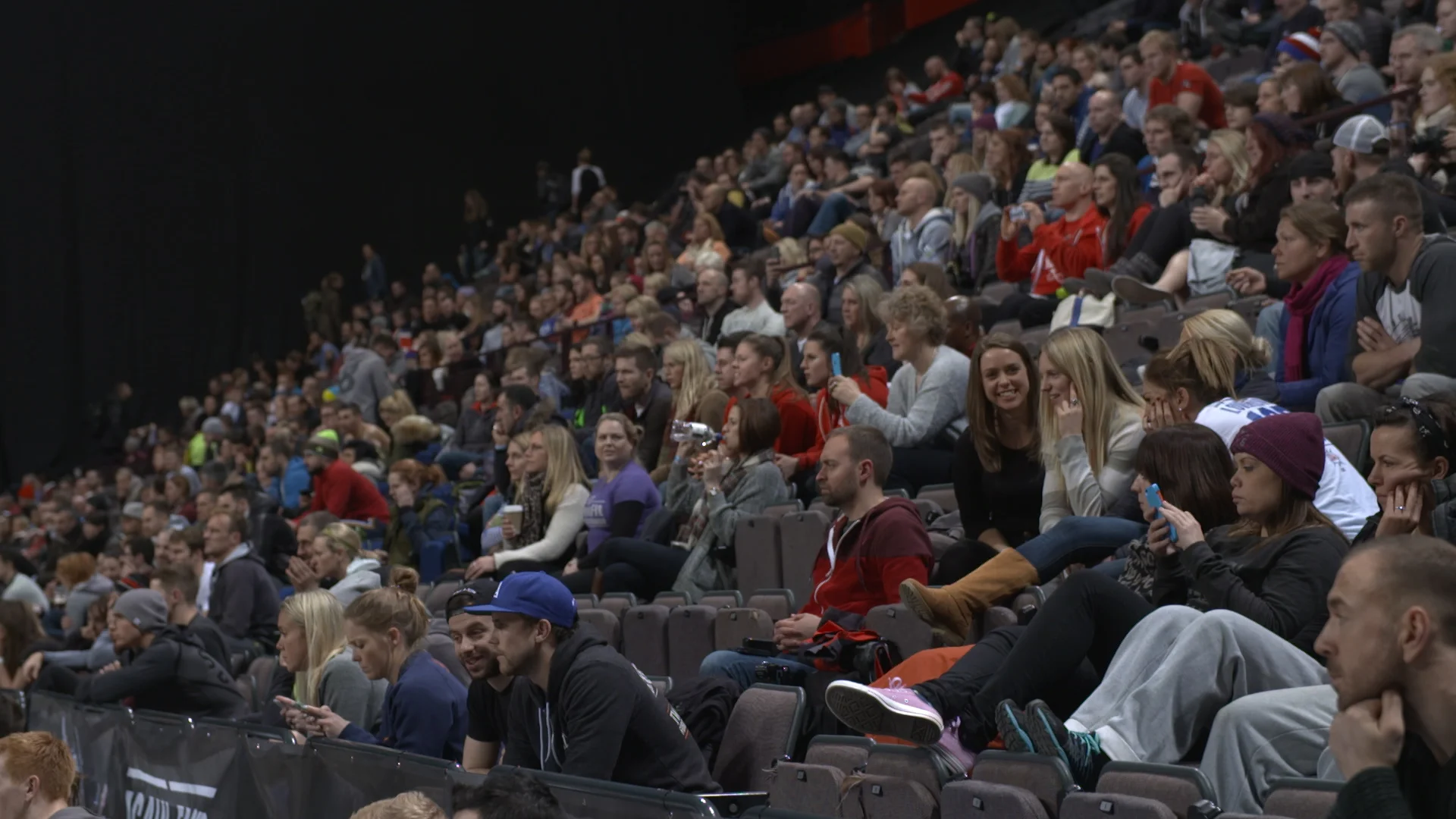 Crowd_TAG.jpg