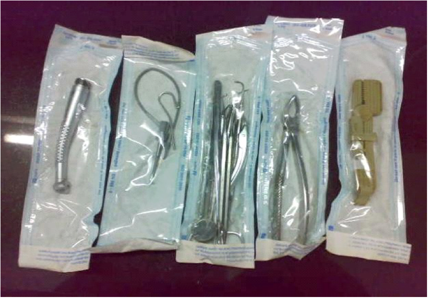 Хранение после стерилизации. Упаковка инструментов для стерилизации. Упаковка медицинских инструментов. Упаковка хирургических инструментов. Стерильные медицинские инструменты.