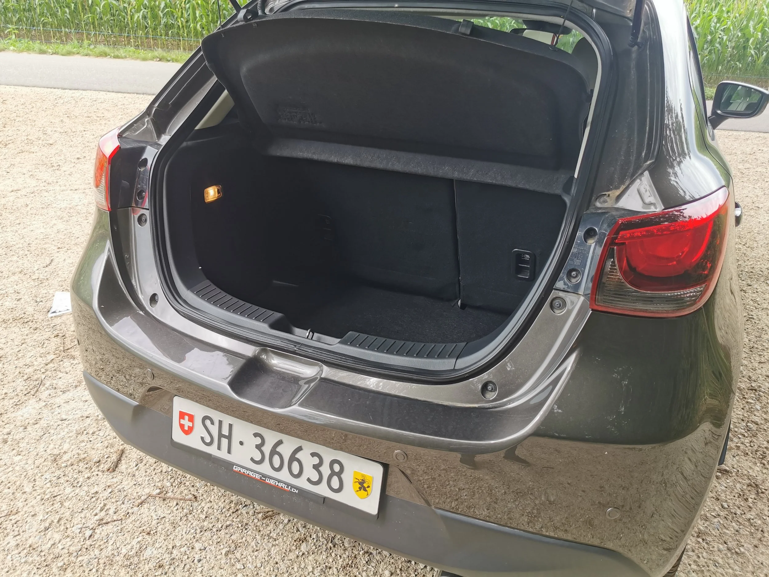 Kofferraum Mazda 2