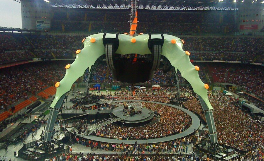 U2 Stage Set