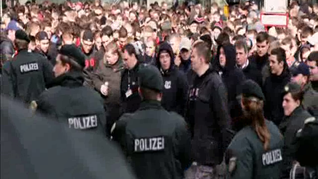 Tatort Stadion ZDFzoom Autor: Max Rachals Executive Producer: Robert Eckert