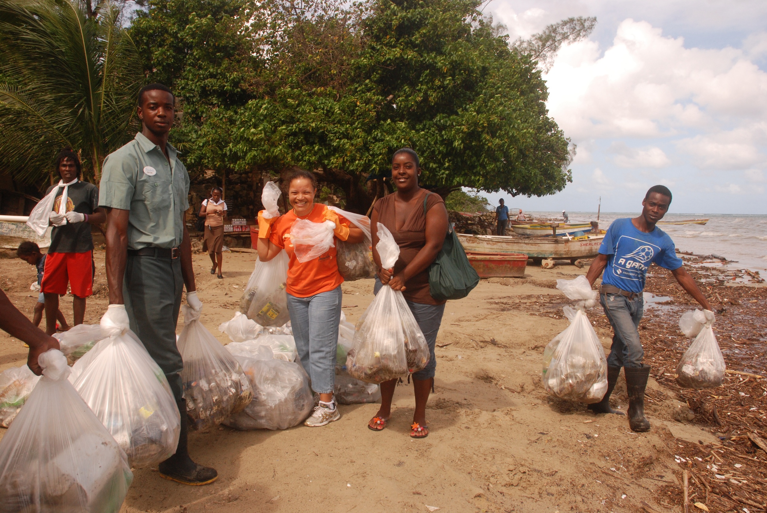 ochorios-beach-cleanup.jpg