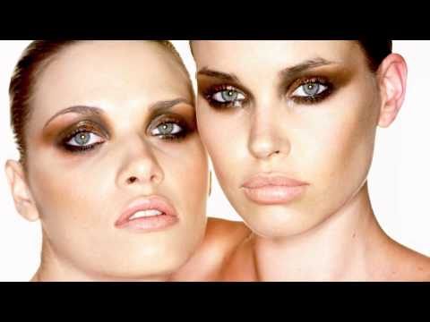 Rouge Artist Lipstick Video