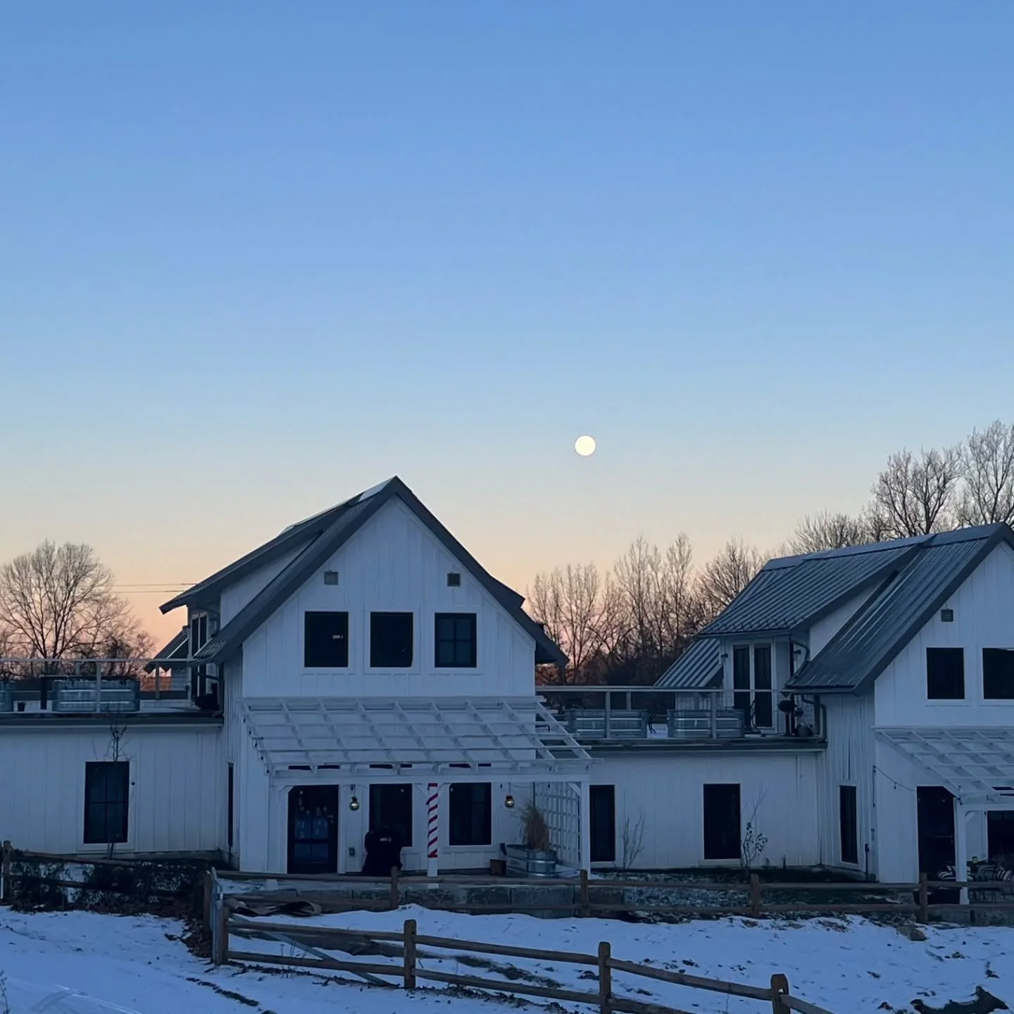 The supermoon setting over Hillside 
#hillsidecenterforsustainableliving