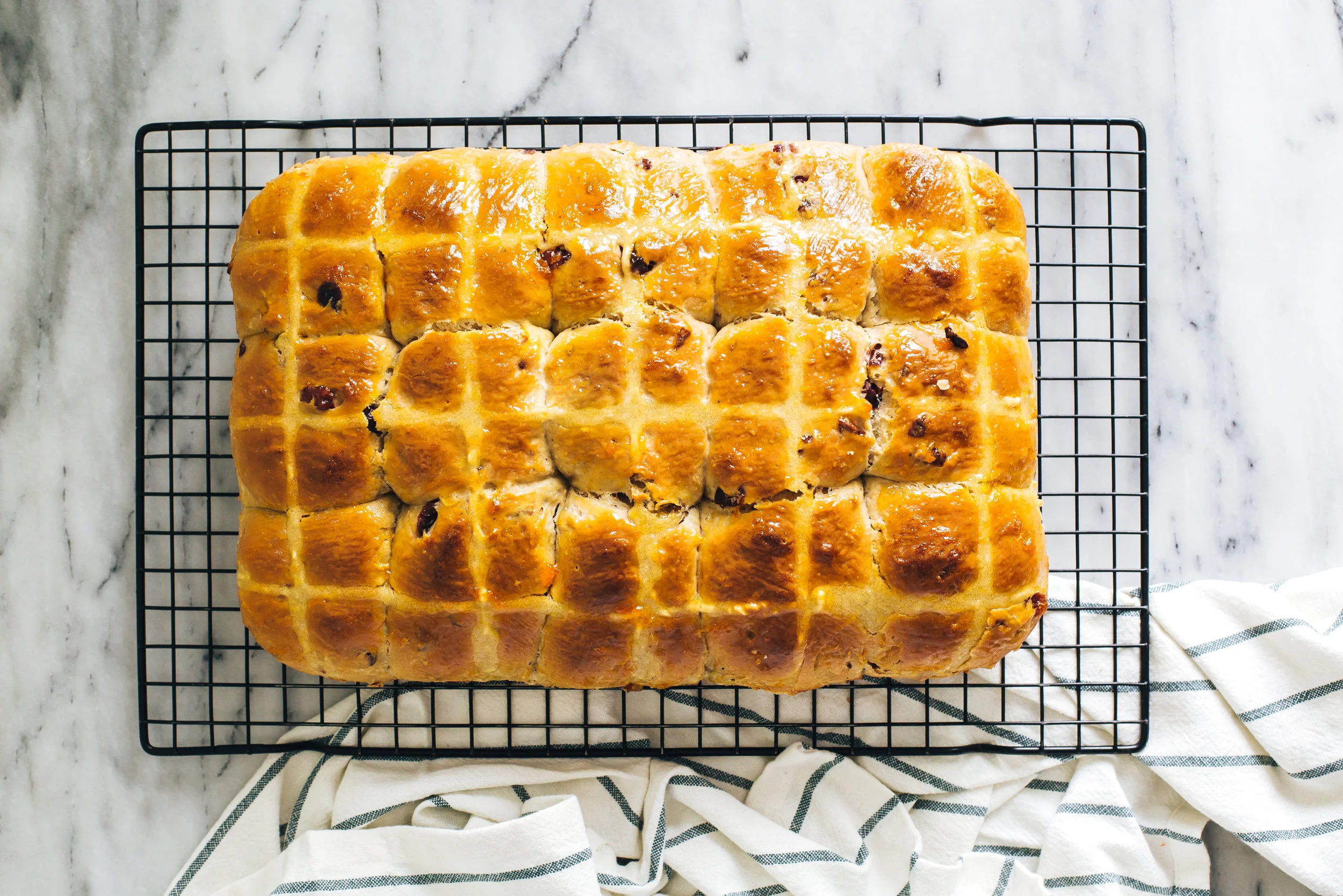 orange_cranberry_hot_cross_buns-11.jpg