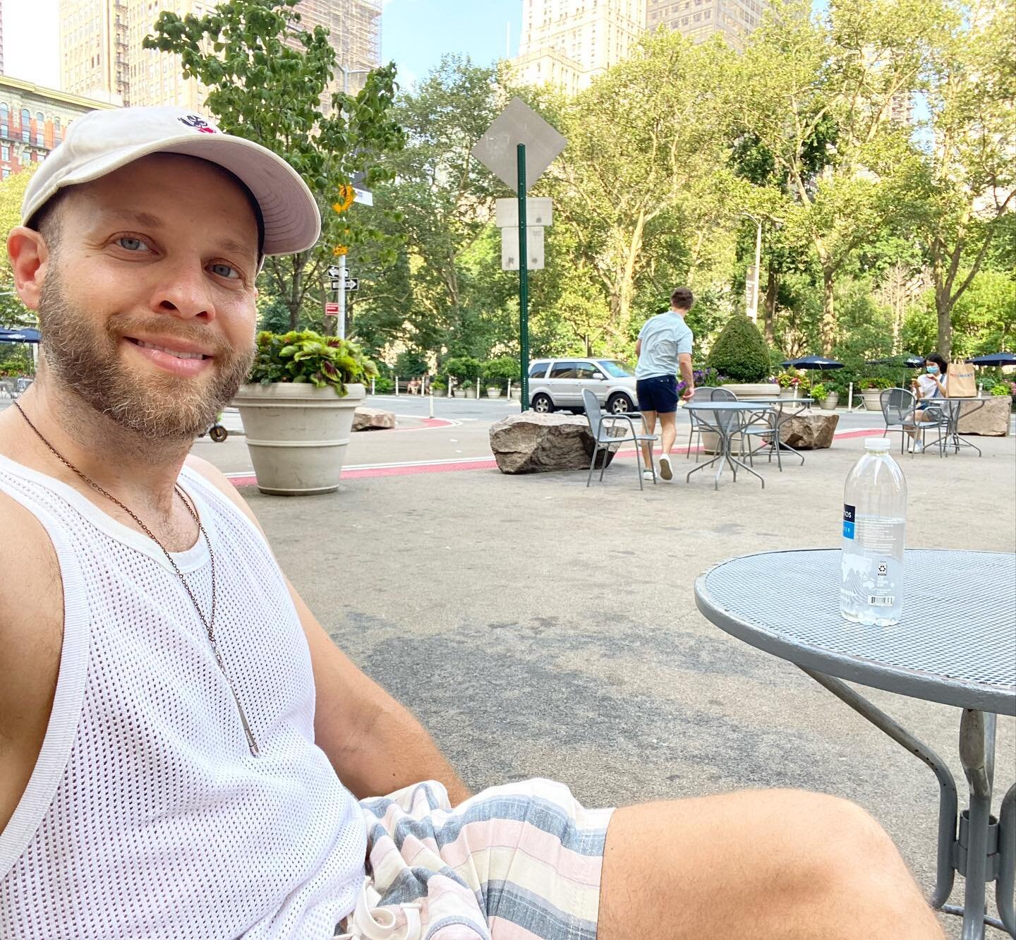 Dalin back in New York&hellip; selfie time 😂😘 #nyc #sights #spots #visitor #anotherlife #hometown #stroll #highline #littleisland #madisonsquarepark #FIT #alumni