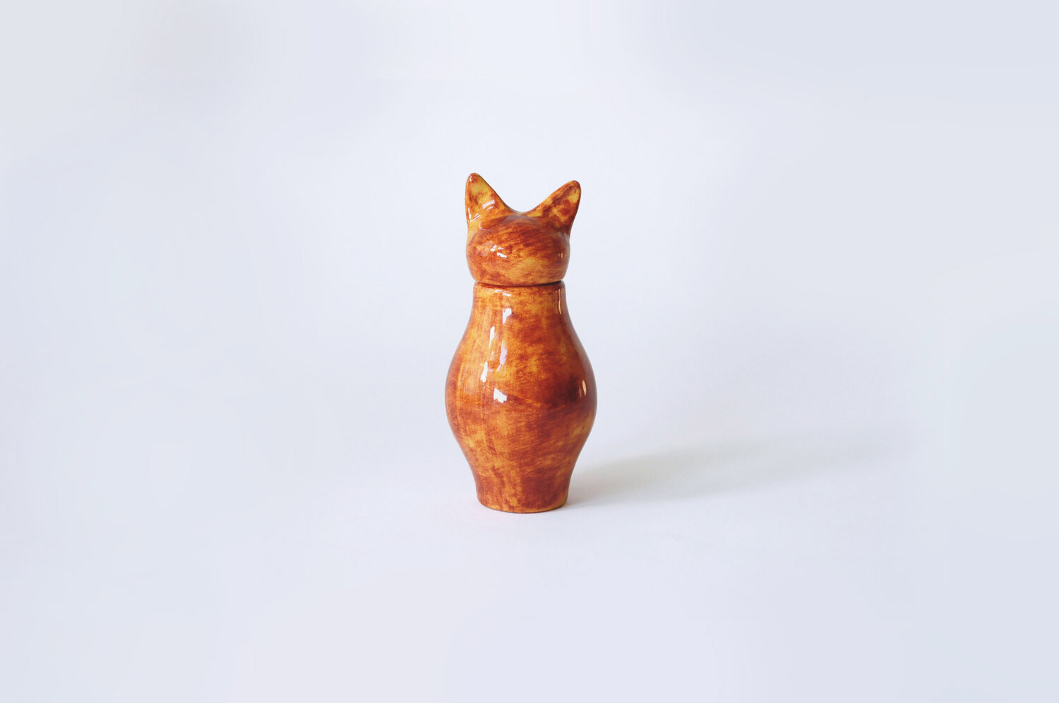 マーケット shirube特別価格Chartreux, Urn for Cat Ashes Memorial with Ceramic Plate  and Sentence Art好評販売中