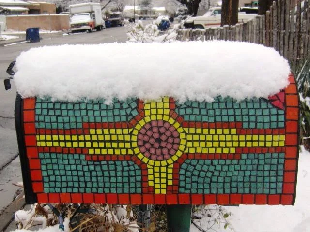 mailbox zia with snow.jpg