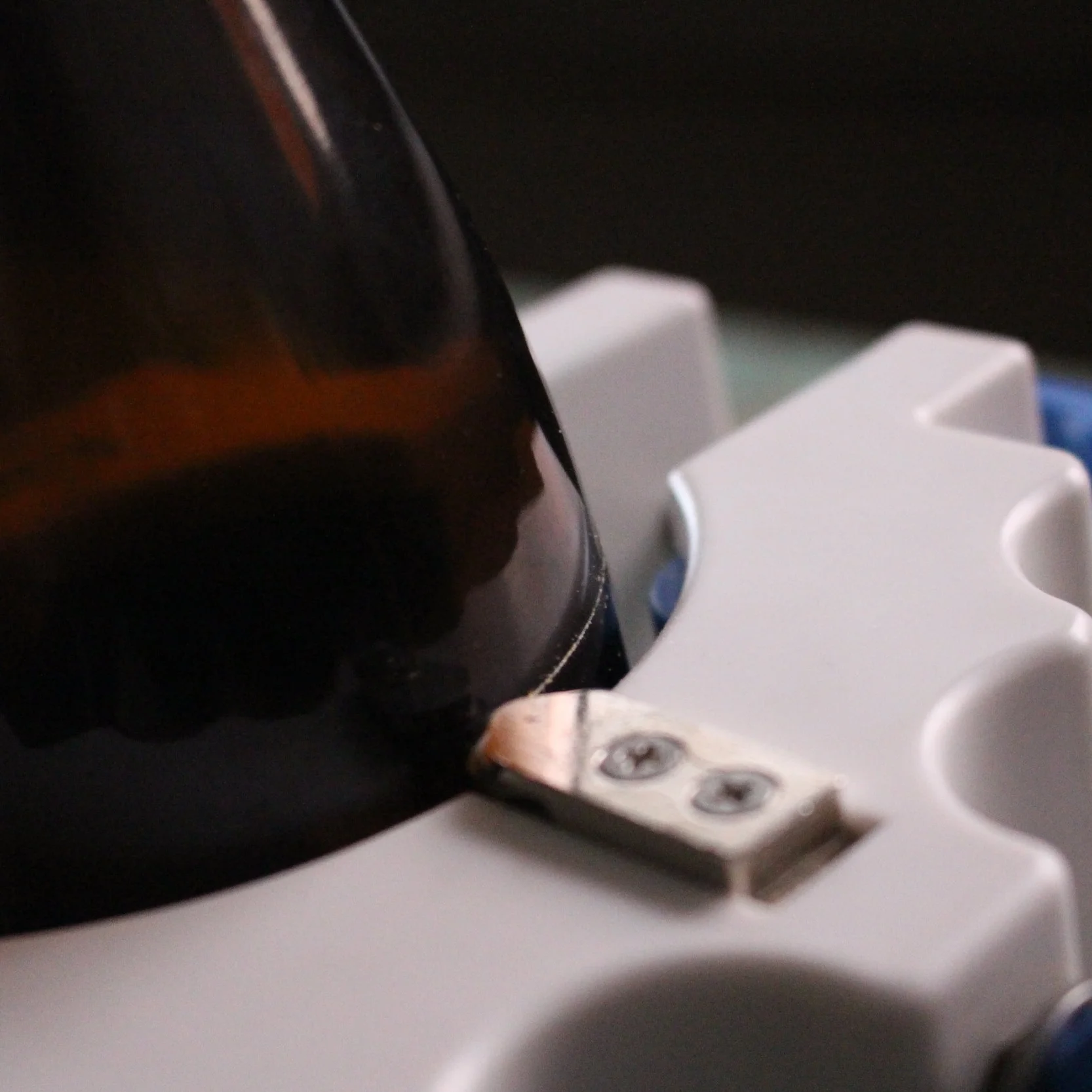 bottle cutting with kinkajo bottle cutter