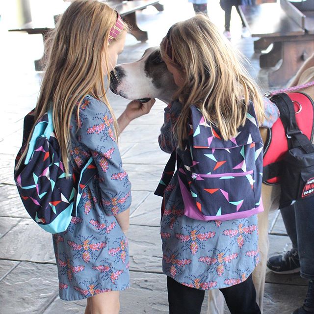 backpacks, @oliverands mashup dresses, and doggies at universal studios!