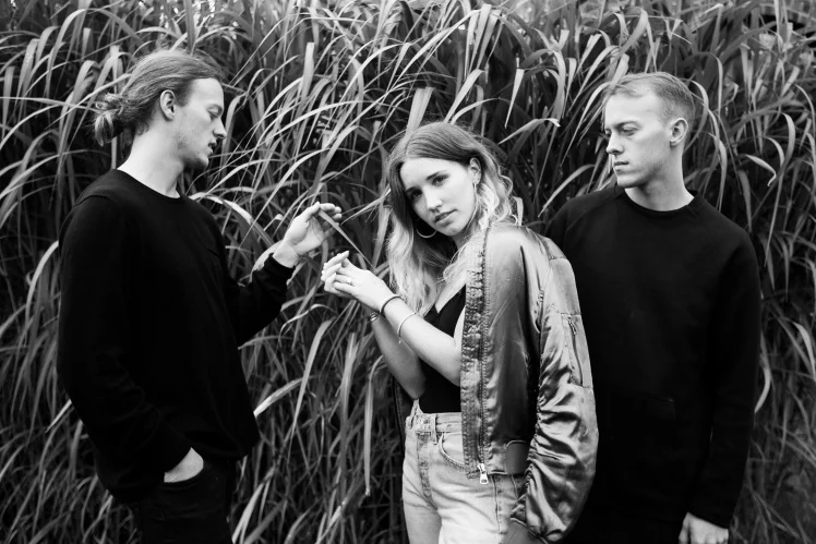 shaed-sept-2017_smaller-nicolemago-2.jpg