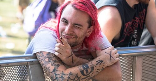 FLOODMAGAZINE.COM 10 Afternoon Sets to Catch at Riot Fest 2019 Sure we’ll all be at “Silent Alarm” but who is “Microwave” and Skating Polly”