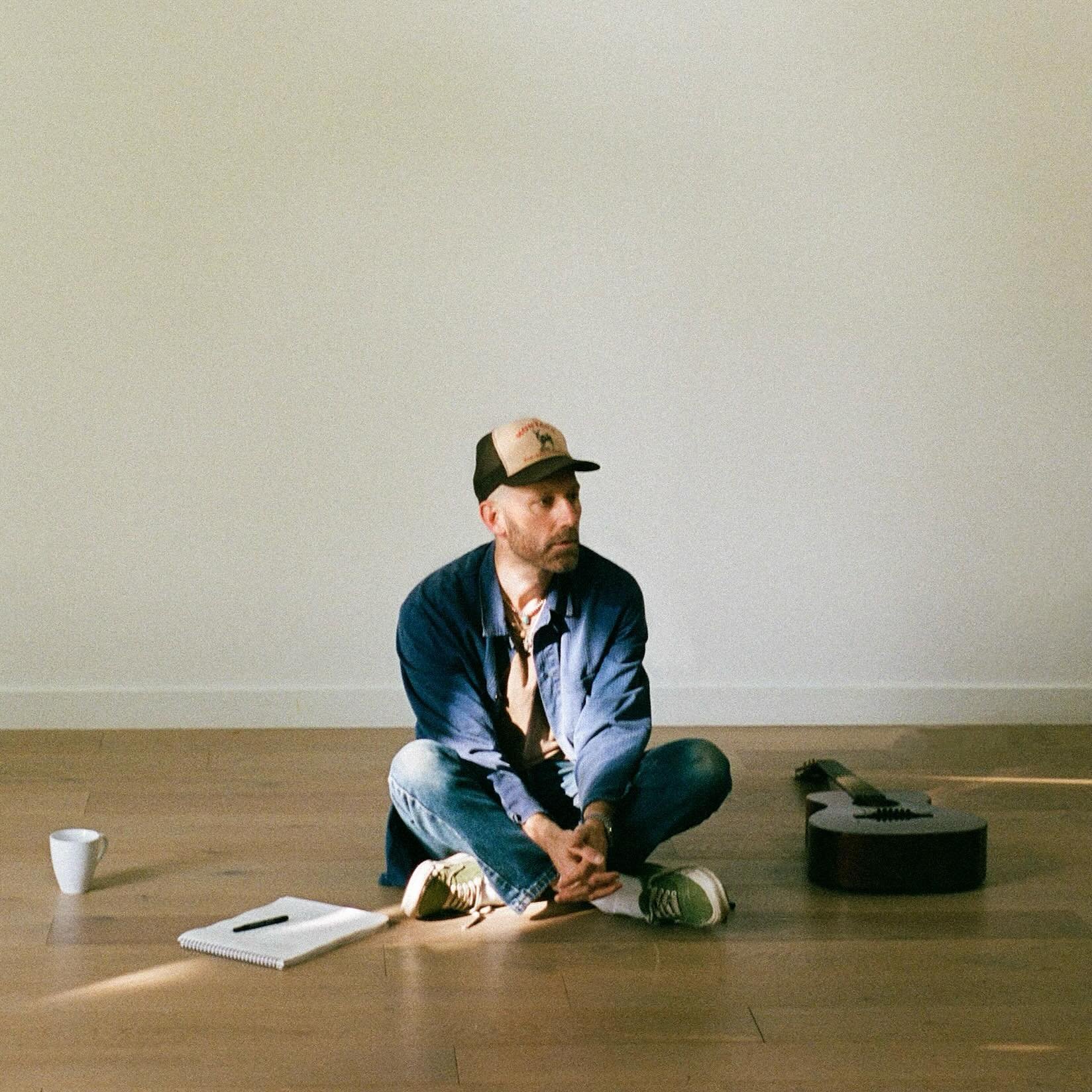 Last Friday, @matkearney released his melancholy new track &ldquo;Drowning in Nostalgia.&rdquo; This is the fifth single from his forthcoming self-titled album, which will be released on May 15th. 

Listen to &ldquo;Drowning in Nostalgia&rdquo; and p