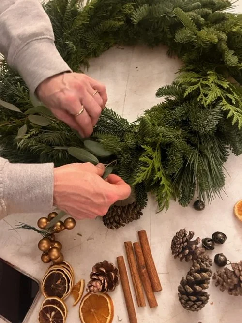 Wreath Making / Wine & Craft Night with Anna Moogk