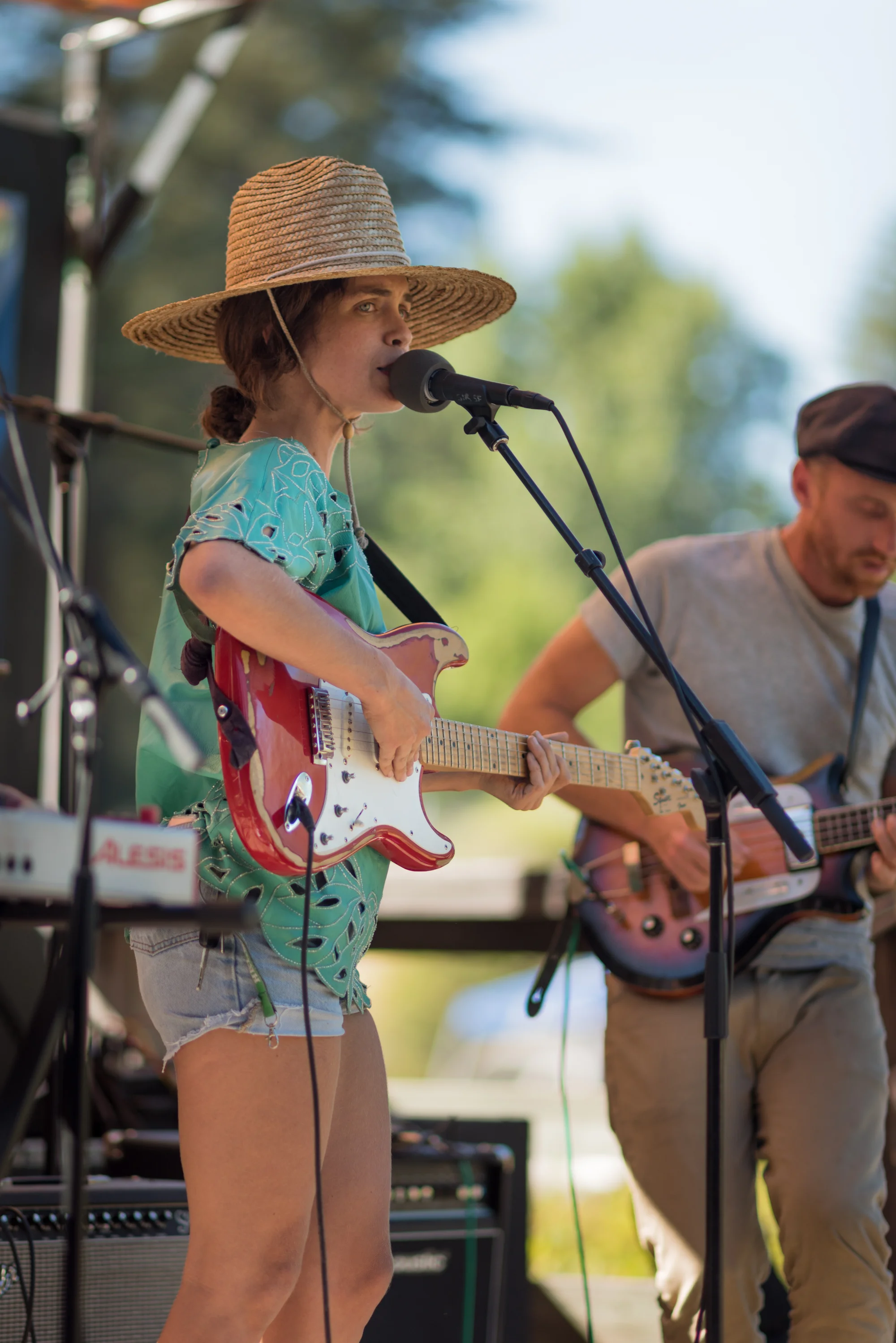 Earth Girl Helen Brown-3.jpg