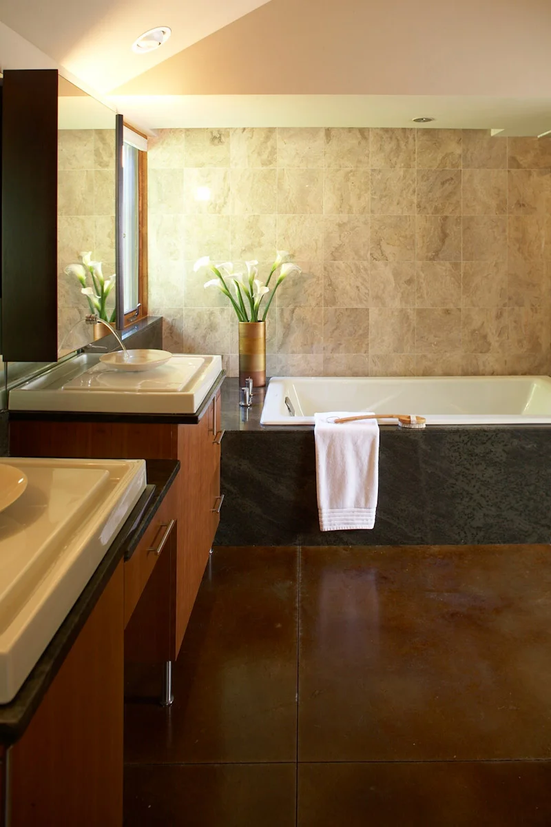 Bathroom-003962.jpg