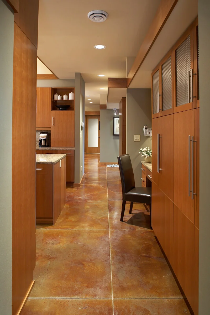 Hallway-004024.jpg