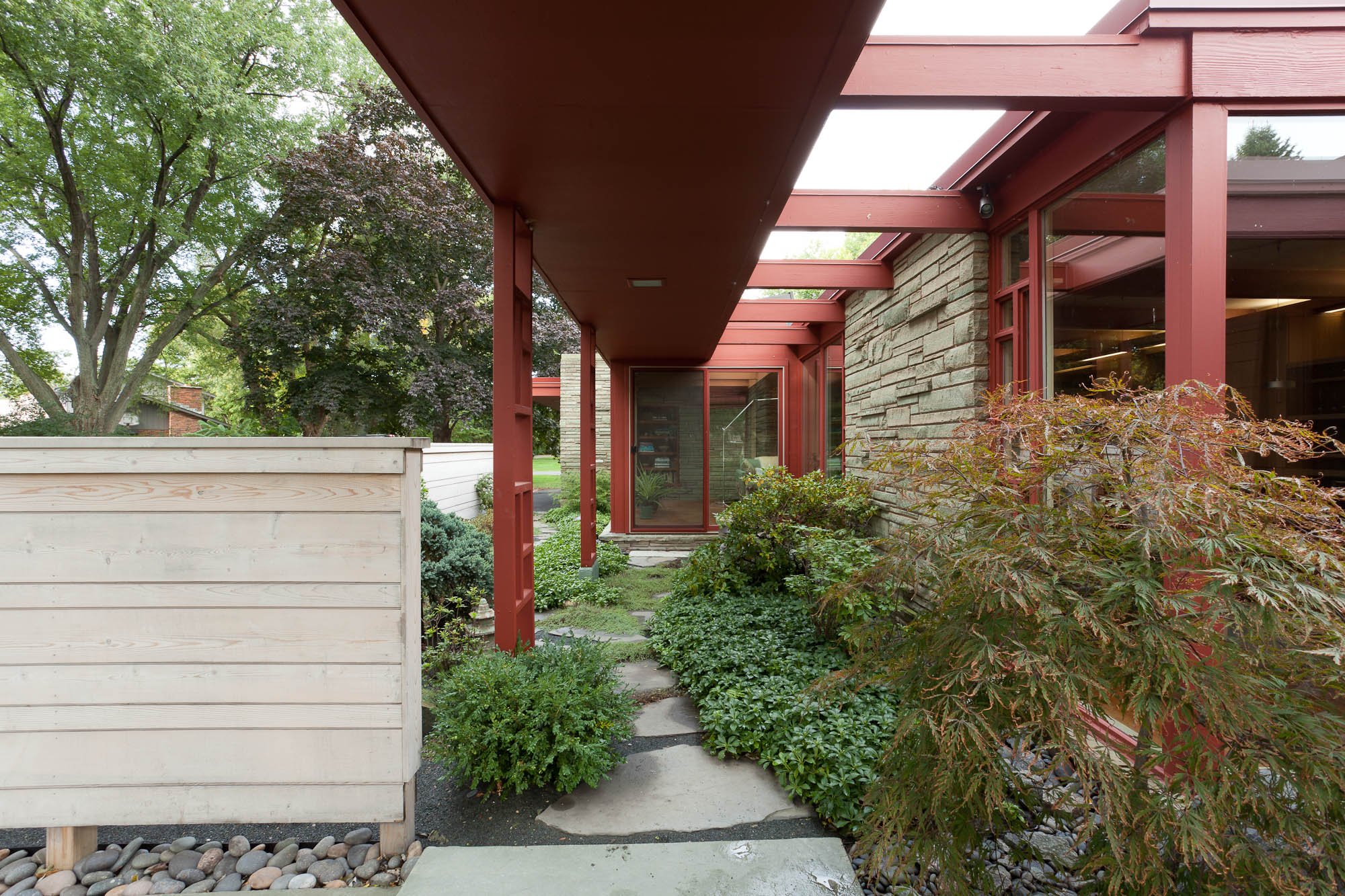 Natural Entryway & Landscaping