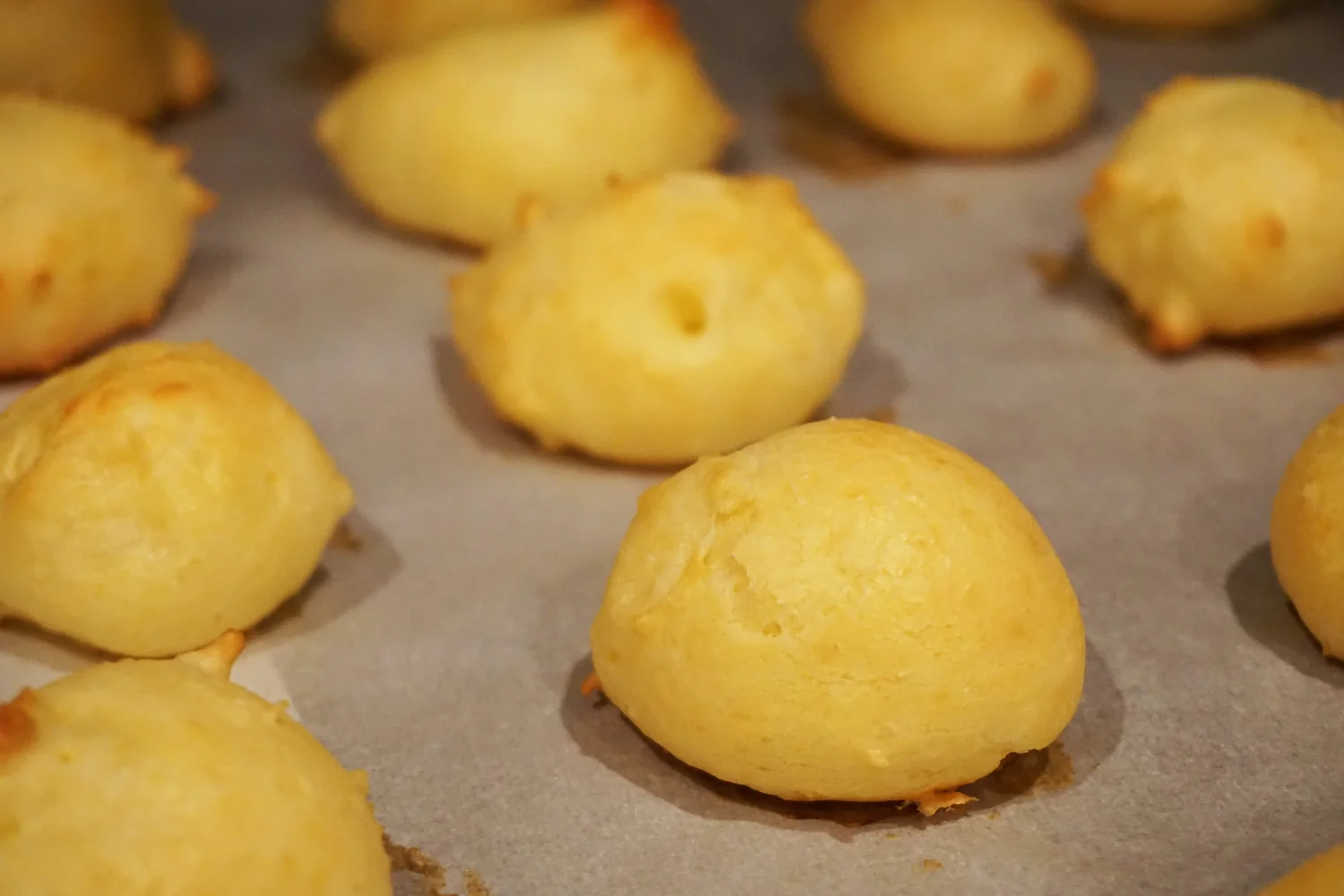 brazilian bites pão de queijo J A Y E M S E Y