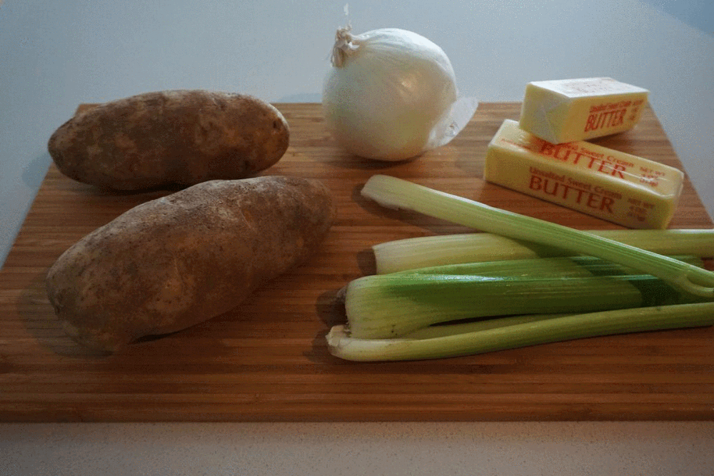 betterthanprogresso new england clam chowder J A Y E M S E Y