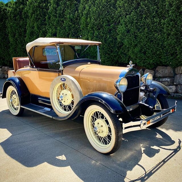 Took the old car out for a 20 mile drive this weekend. It&rsquo;s purring like a kitten thanks to @thevintagemetalworks. Not looking bad for 92 years young. #fordmodela #deluxeroadster #1928