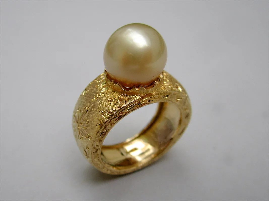 The Ancient Art of Florentine Hand Engraved Jewelry — The W Gallery