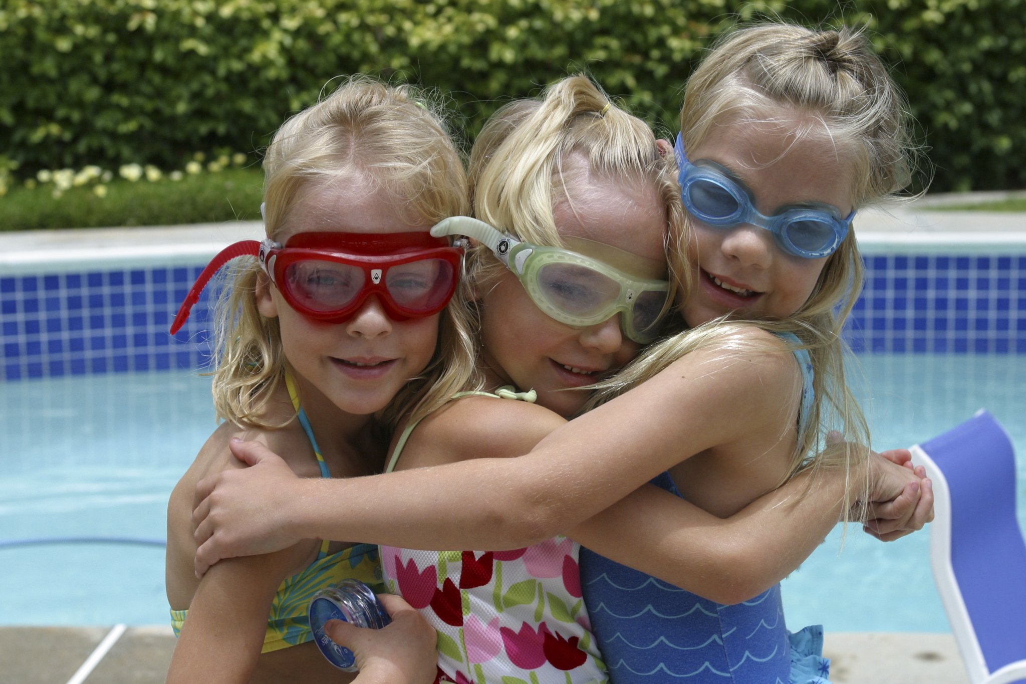 Olivia and Sisters 3104.jpg