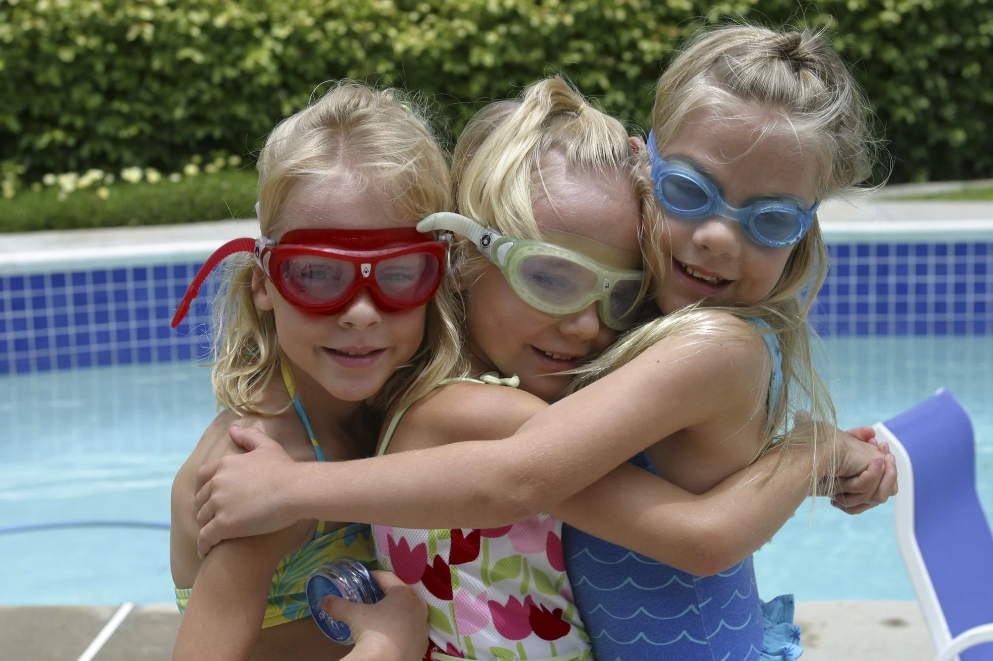 Olivia and Sisters 3104.jpg