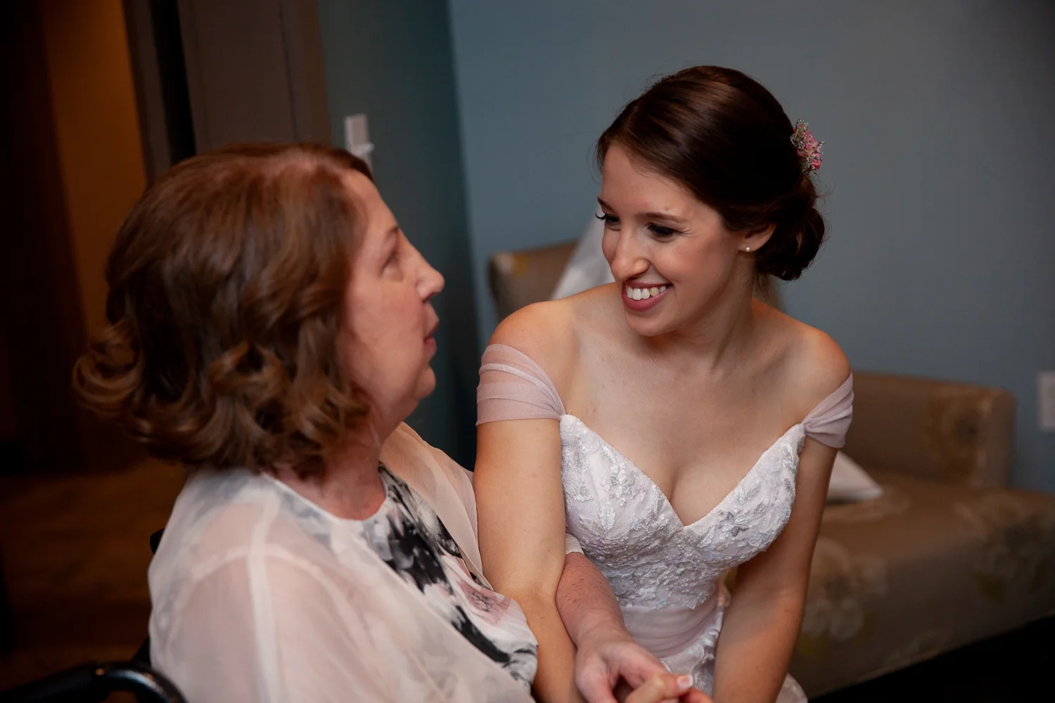 Danielle&Corrie_002.jpg