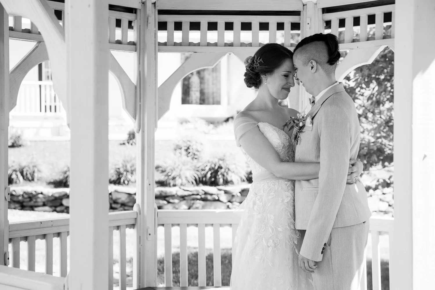 Danielle&Corrie_004.jpg