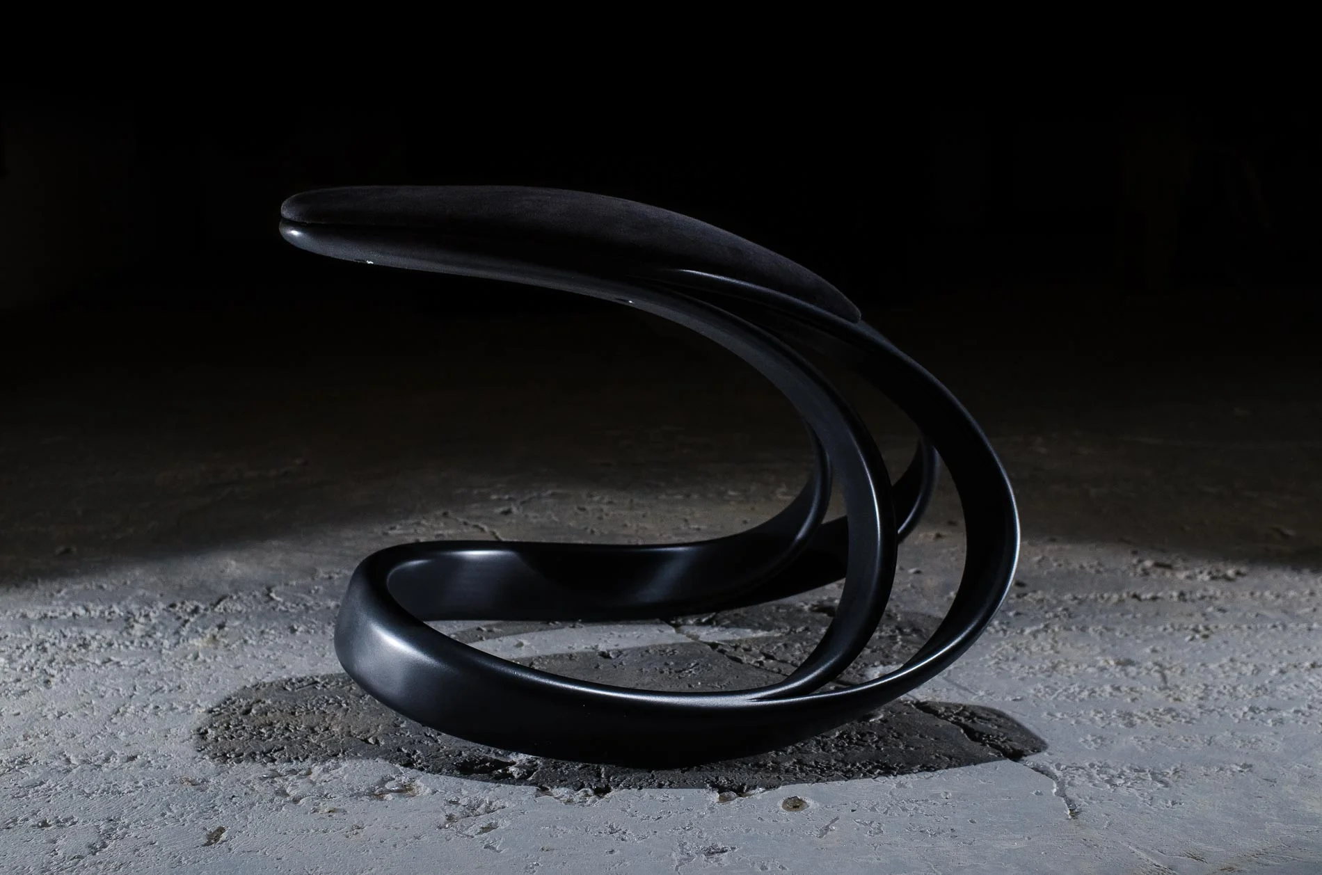 Velo Rs Black Ash Side-web.jpg
