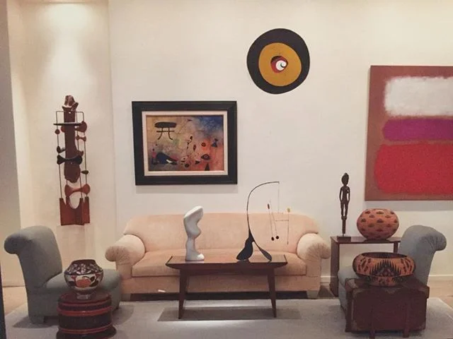 The skillful arrangement of Native American objects and modern art is depicted in the photo of the the Charles and Valerie Diker residence.  The Diker collection of #NativeAmericanMasterpieces is currently on display @metmuseum. Photo by John Bigelow