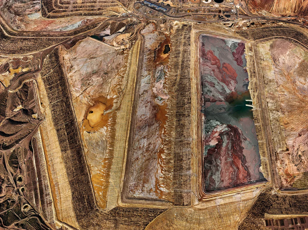  Aerial view of Morenci Mine, Morenci, Arizona. Credit Edward Burtynsky/Howard Greenberg Gallery.