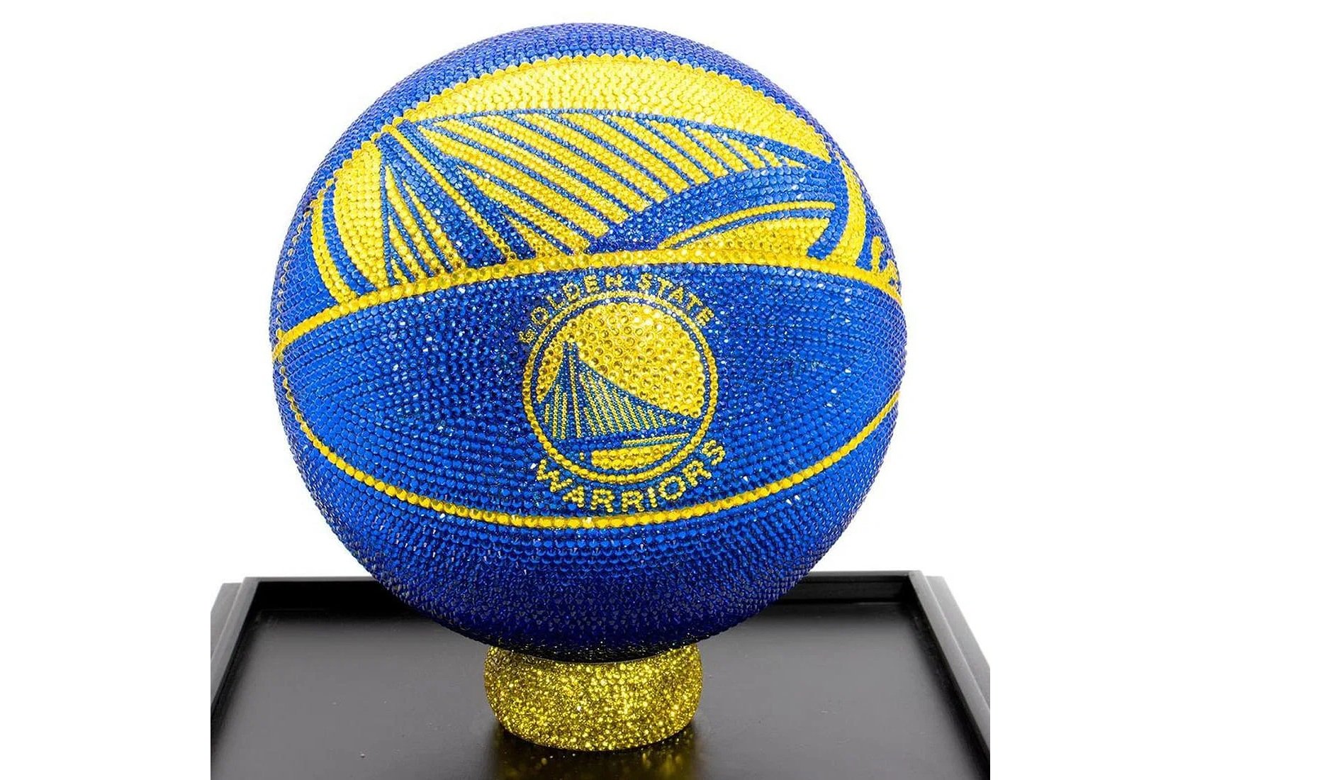 A Fine Mélange (Mostly for Men) – A Timed Auction