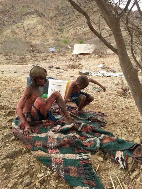 Children 1 - Hajja, Yemen - 8 May 2015.jpg