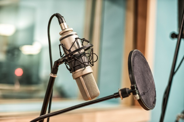 iStock_microphoneSmall.jpeg