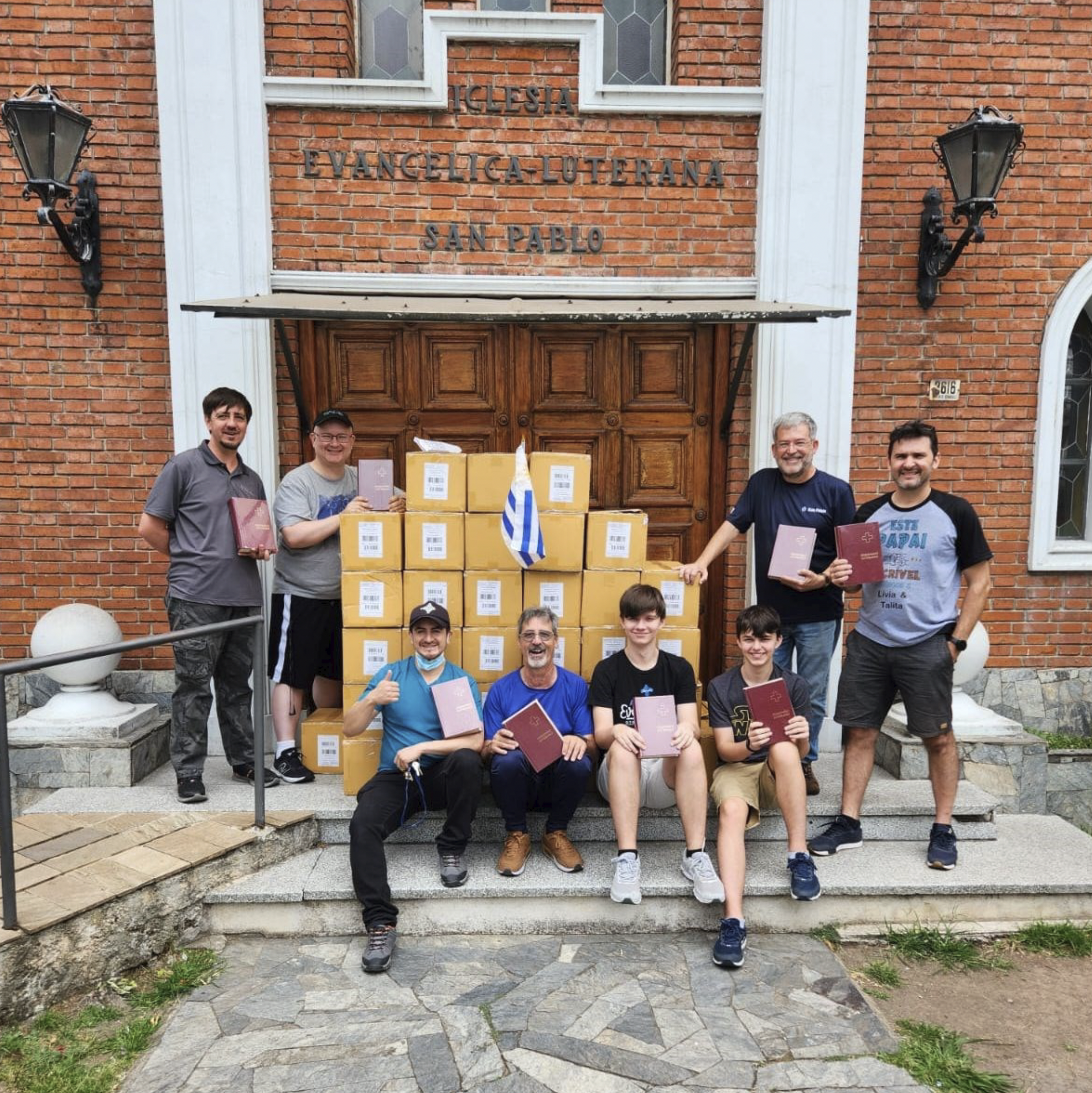  Two days before Christmas, the Lutheran Church of Uruguay received a great gift -- 500 copies of Himnario Luterano! Pictured here are the men who moved all the boxes after picking them up in Montevideo following their long journey from the printer i
