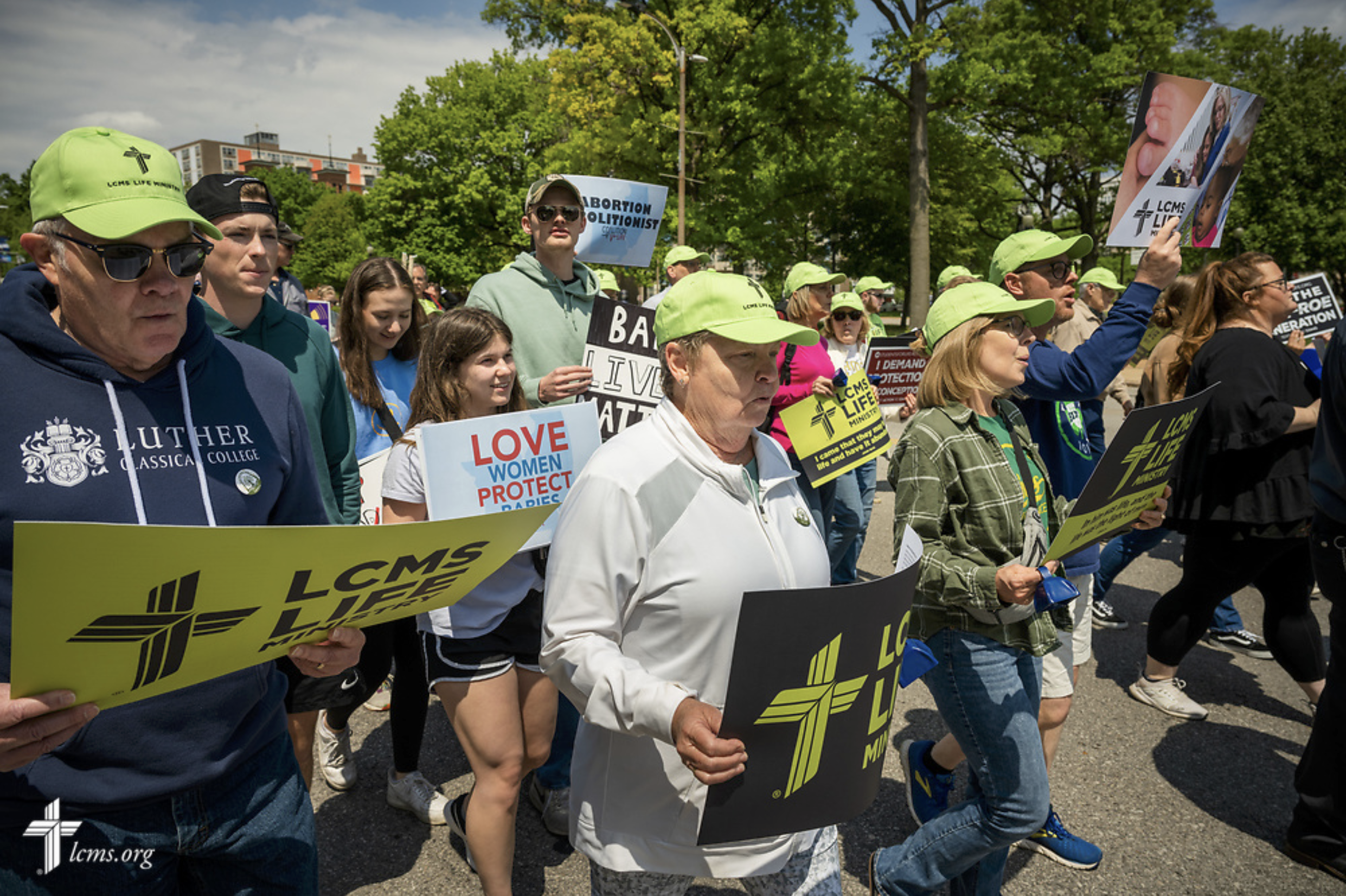  Lutherans attend the March on the Arch on Saturday, April 29, 2023, in St. Louis.   LCMS Communications/Erik M. Lunsford  