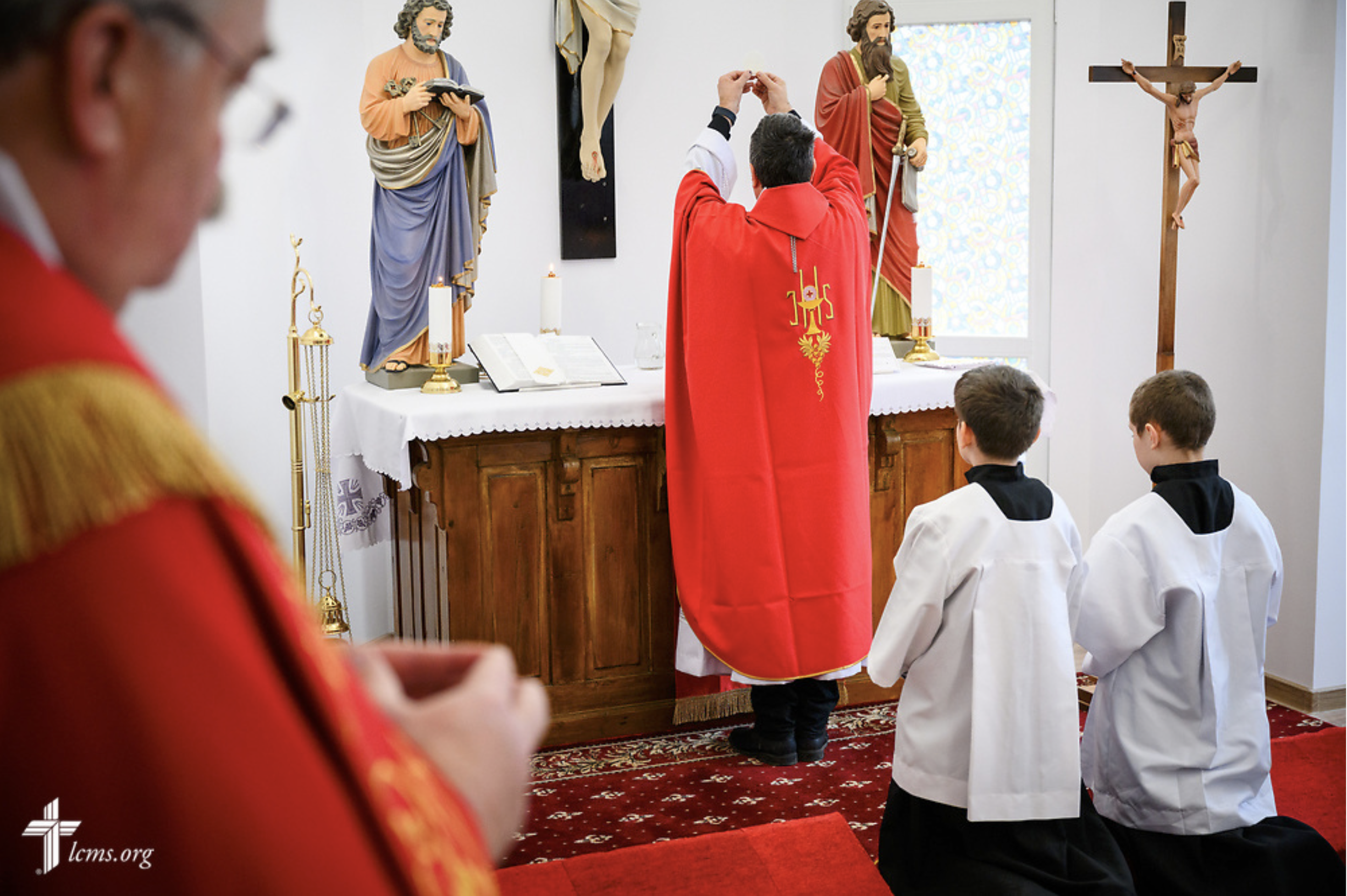  The Rev. Sorin Horia Trifa, LCMS alliance missionary, presides during Divine Service at the Confessional Lutheran Church in Romania (Biserica Lutherană Confesională din România) St. Mary's Lutheran Center on Sunday, Feb. 18, 2024, in Brașov, Romania