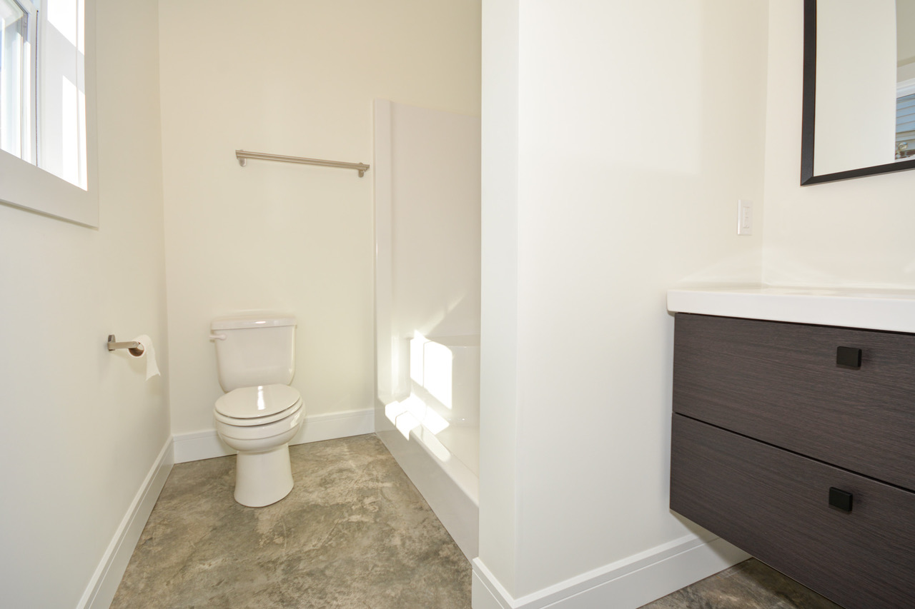 15 Master Bath.jpeg