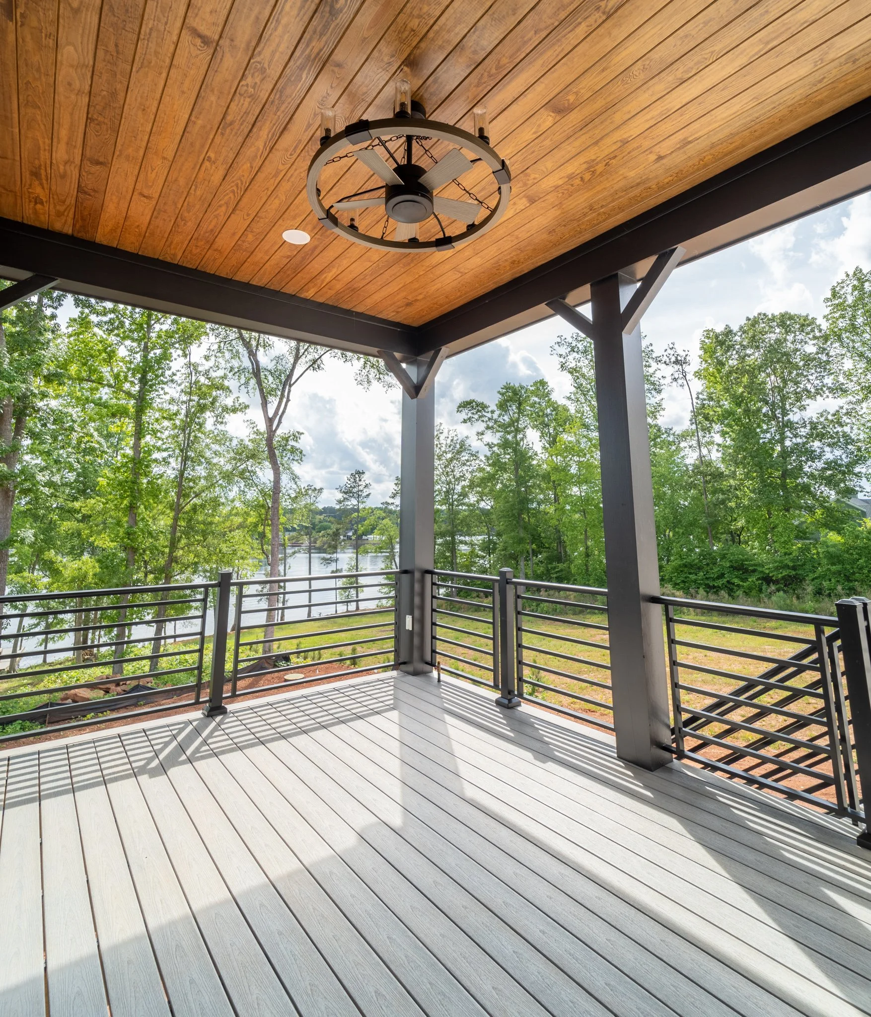 GrillPorch01.jpg