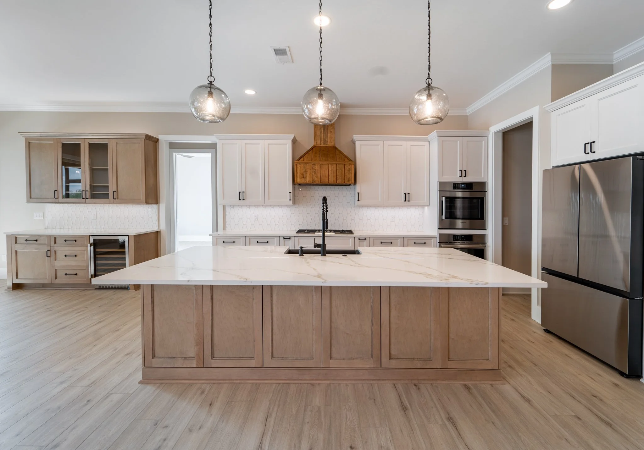 Kitchen02.jpg