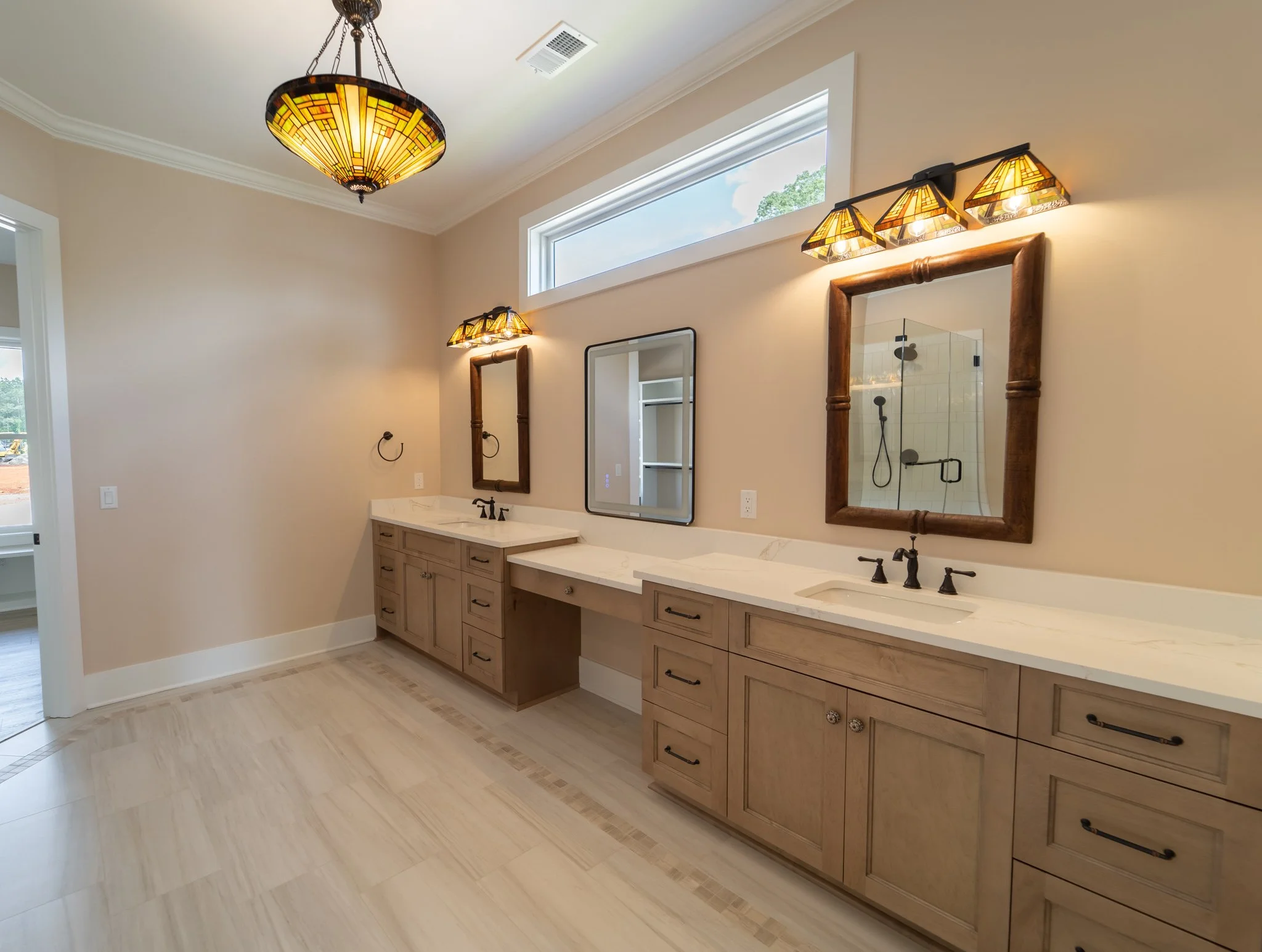 PrimaryBathroom01.jpg