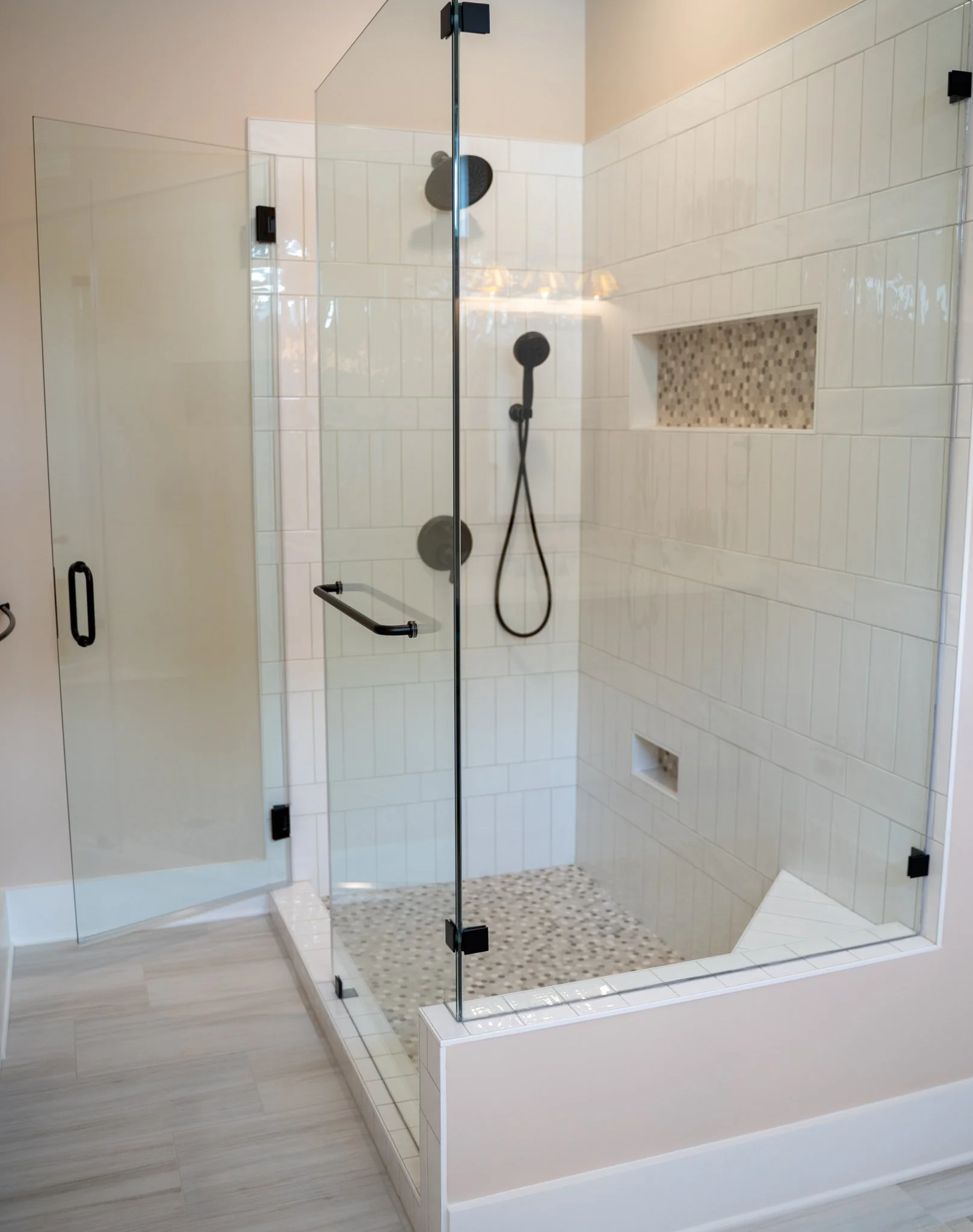 PrimaryBathroom05.jpg