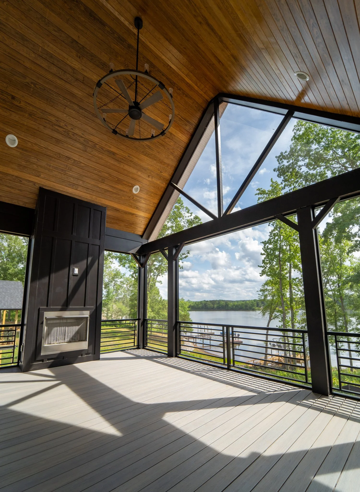 ScreenedPorch01.jpg